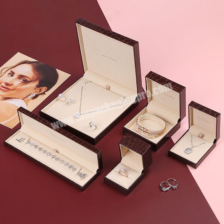 Boyang Custom Printed Luxury Wedding Valentine's Brown Elegant Texture Paper Jewelry Boxes