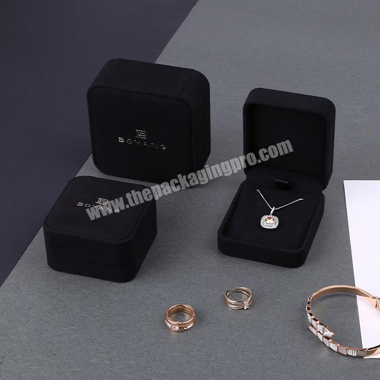 Boyang Round Corner Plastic Hinge Black Suede Velvet Ring Jewelry Box Packaging Luxury