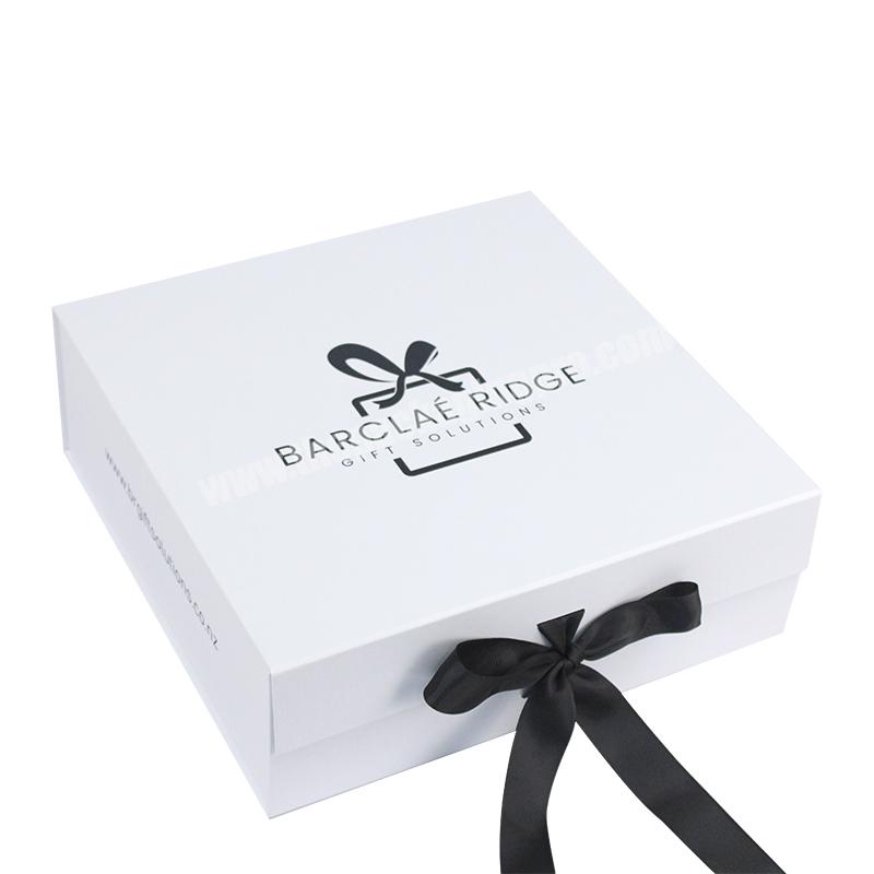 Custom White Color  Folding Paper Box Magnetic Black Gift Box