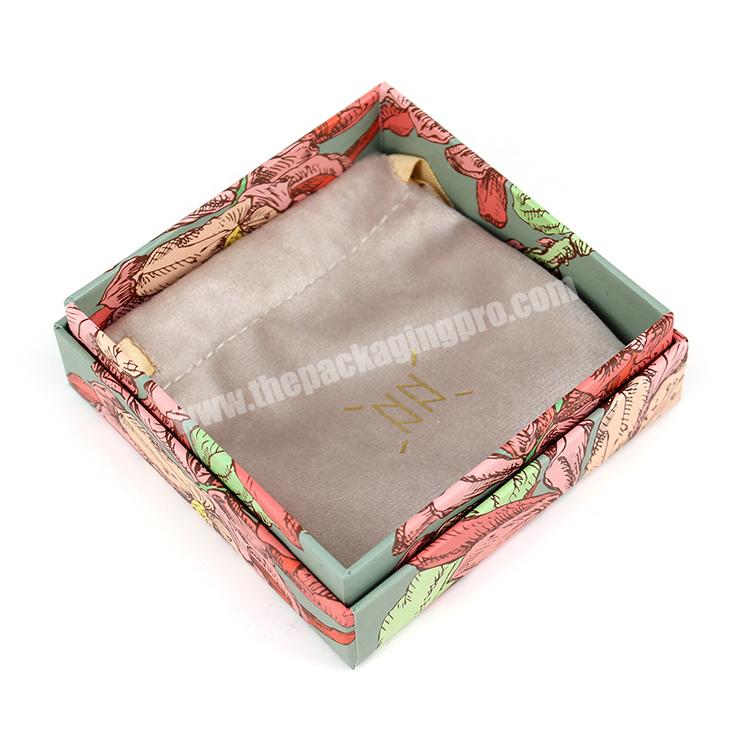 Custom logo printed  packaging jewelry box inside with velvet pouch