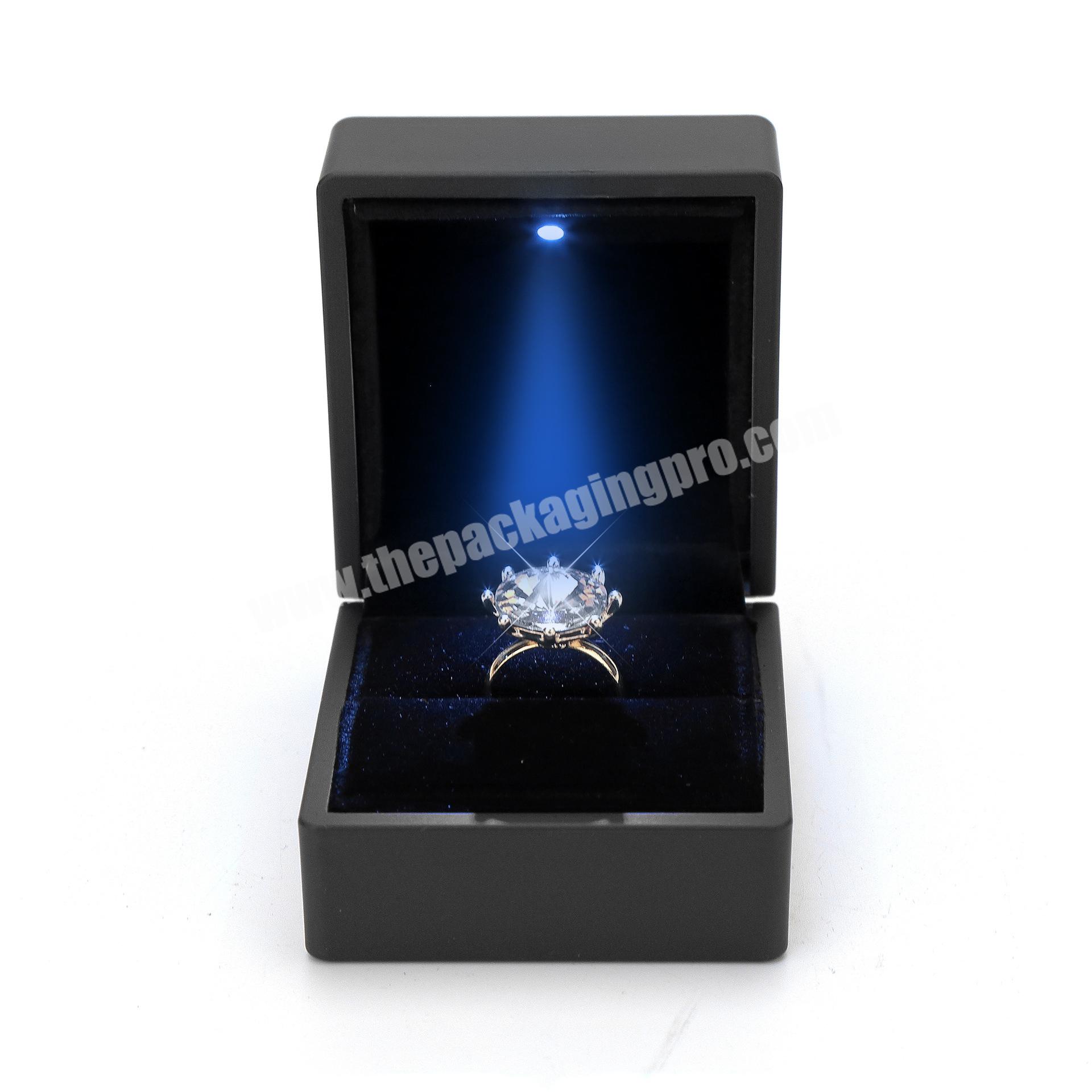 Custom logo silk screen luxury led jewellery package custom ring boxes jewelry box with lights