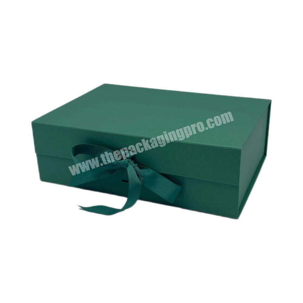 Green Custom Simple Design Folding Packaging Paper Boxes with Ribbon Closure for Lipstick Lip Gloss Makeup Gift Boxes