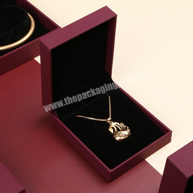 Hot Sell Luxury Custom Printed High Quality Chain Box Jewelry Storage Packaging Wedding Rings Jewelry Box