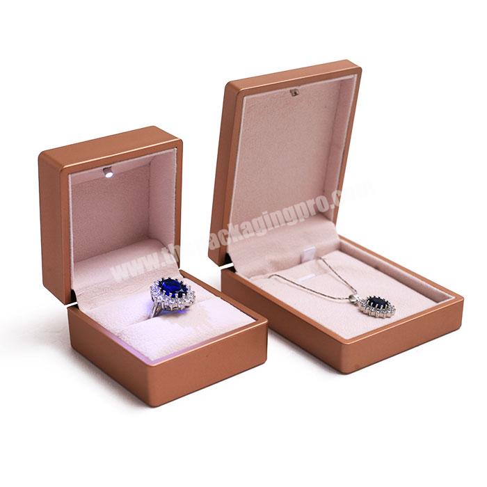 Hot Selling Luxury packaging wedding jewelry box With LED Light