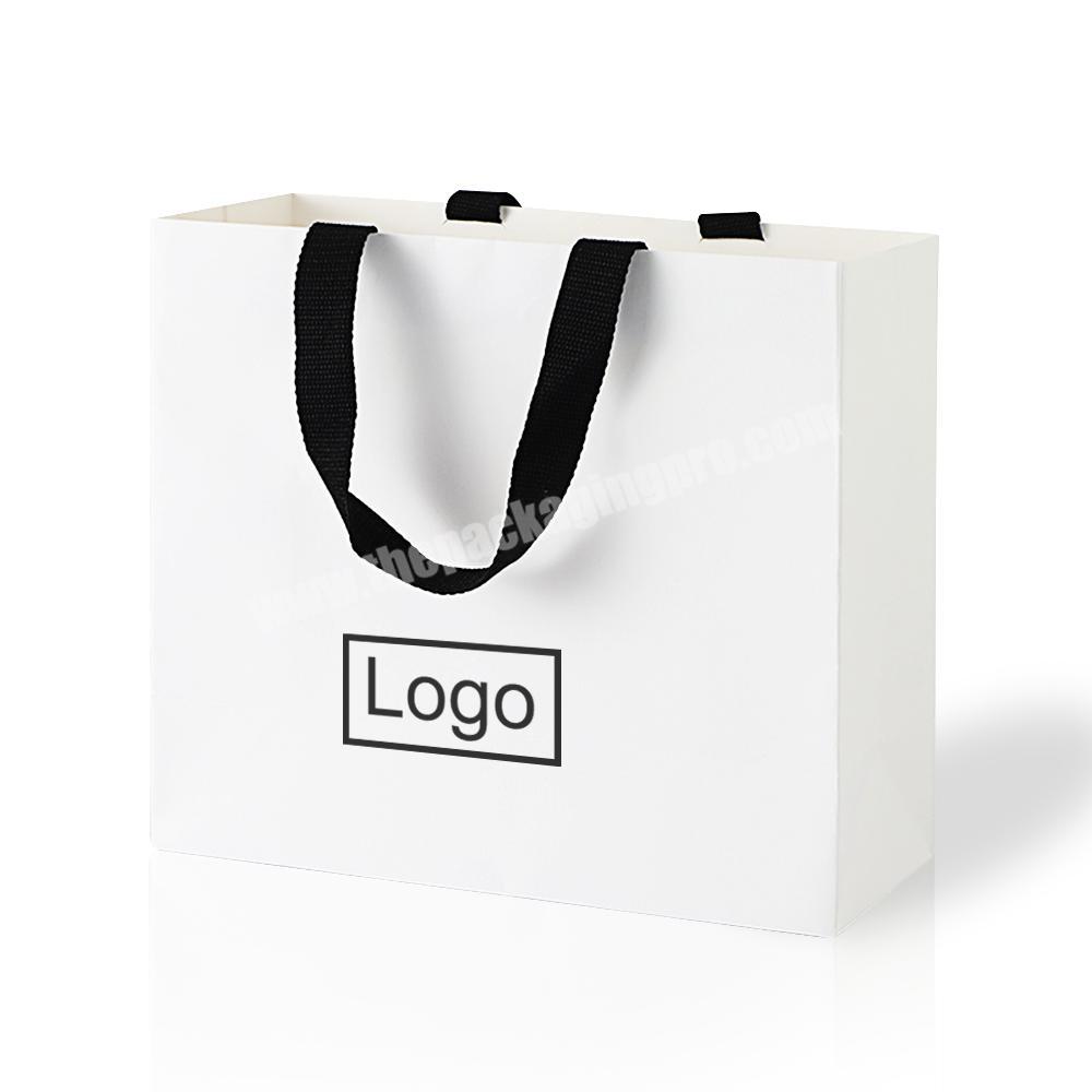 What's the secret to creating stunning gift bags with paper? - Quora