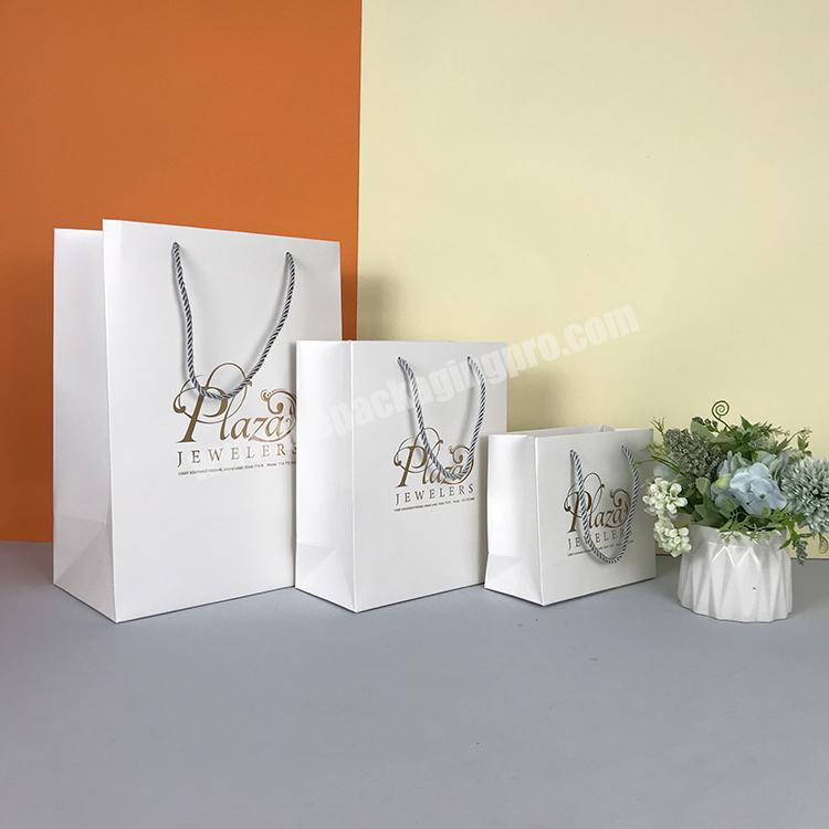 Lipack Wholesale Cheap OEM Custom Logo Retail Shopping Packaging Paper Bag With Twist Handle