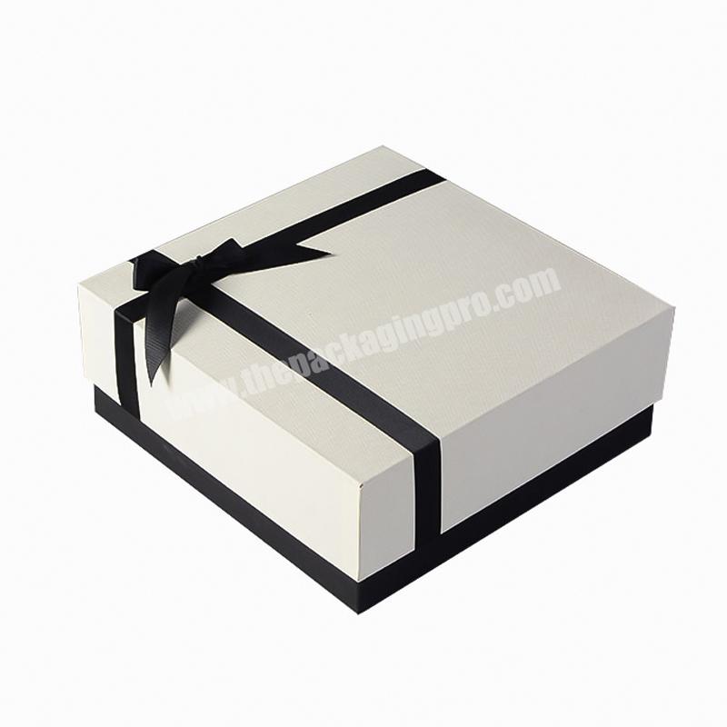 Magnetic Gift Box White Personalized Sweets Gift Box Packaging