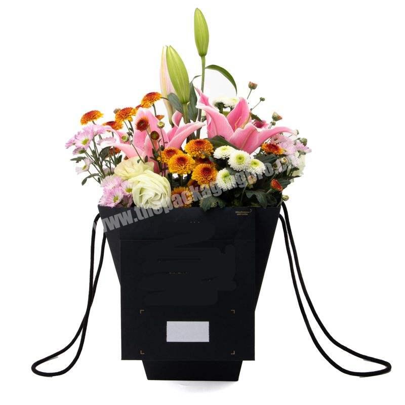 New Design Wholesale Paper Bag Design Flower Bouquet Gift Box with Handle