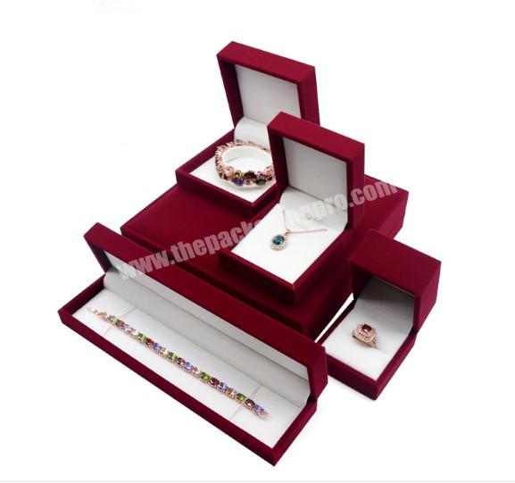 Private Label Classical Luxury Jewelry Velvet Box for Jewelry Necklace Bracelet Box Ring Pendant Package Box