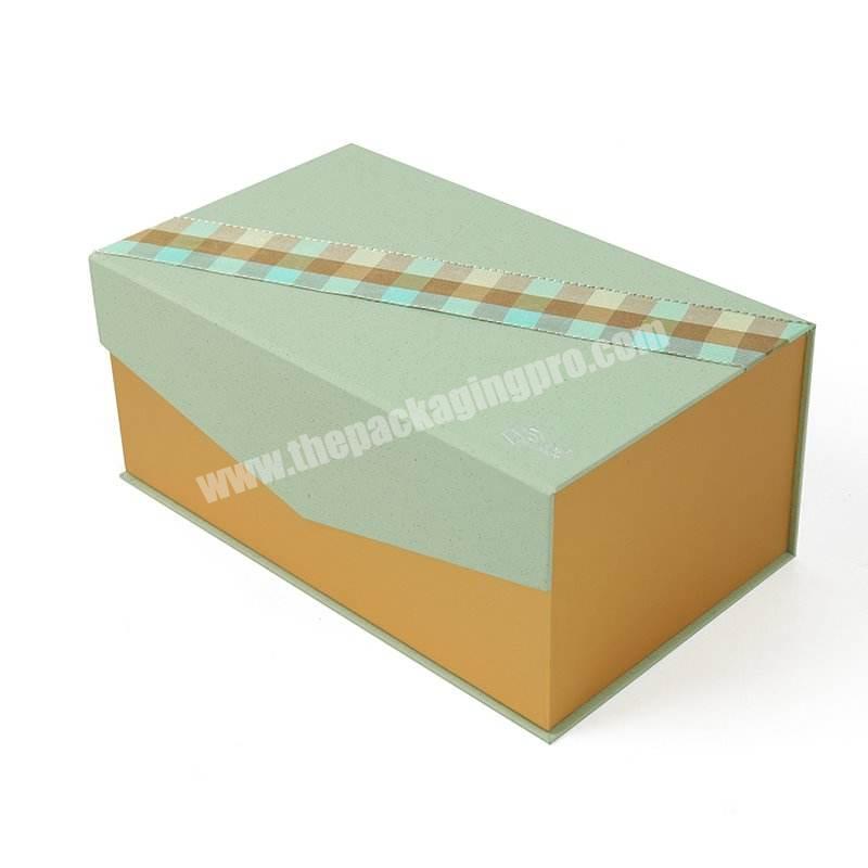 Wholesale Custom Logo Flip Top Kraft Rigid Paper Large Luxury Magnetic Gift Paper Box
