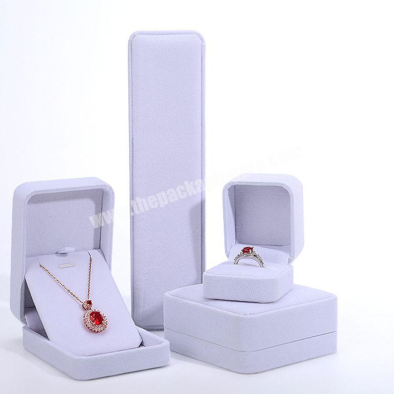 Wholesale Custom Logo White Leather Jewelry Box Luxury Earring Bracelet Necklace Ring Box Jewelry Packaging Box