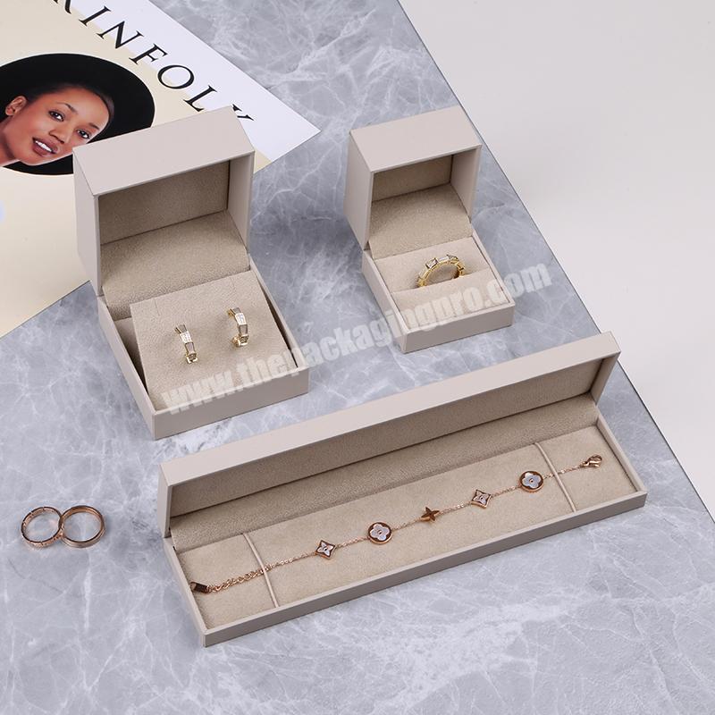 wholesale hot sale custom jewelry box inserts clamshell jewelry