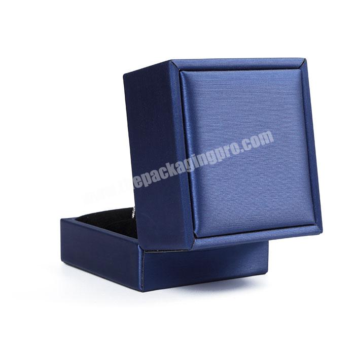 Wholesale Customized hot sell high quality Luxury plastic necklace pendant boxes