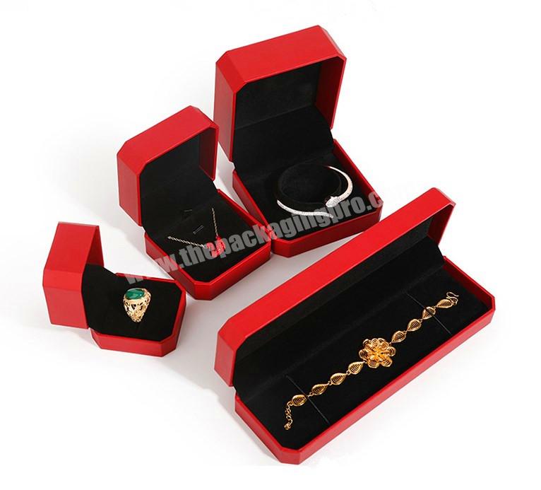 Wholesale Popular Design Red Leatherette Paper Box Jewelry Packaging Jewelry Gift Boxes with Logo