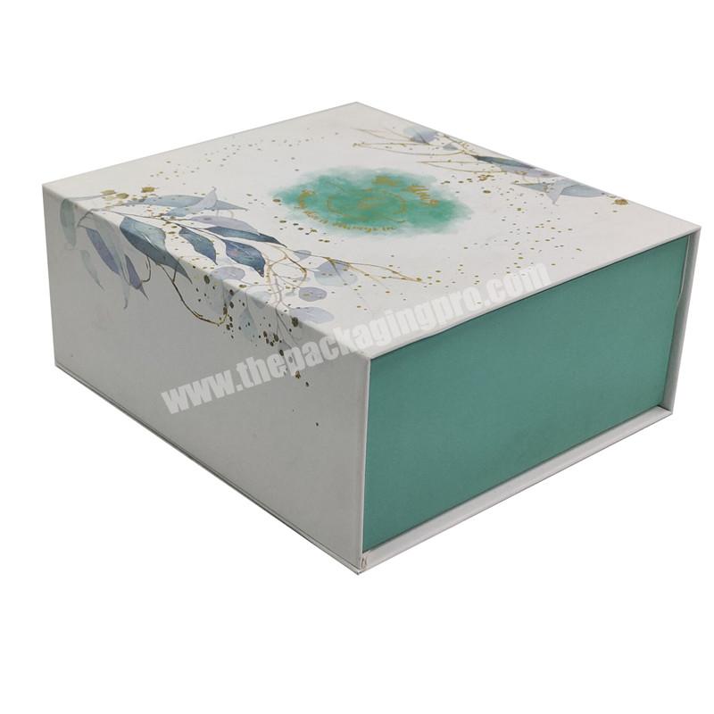 Wholesale custom printed hard folding paper box luxury gift packing box with magnet closed box