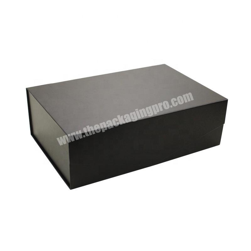 low MOQ black color rigid flat magnetic folding gift box for gift pack