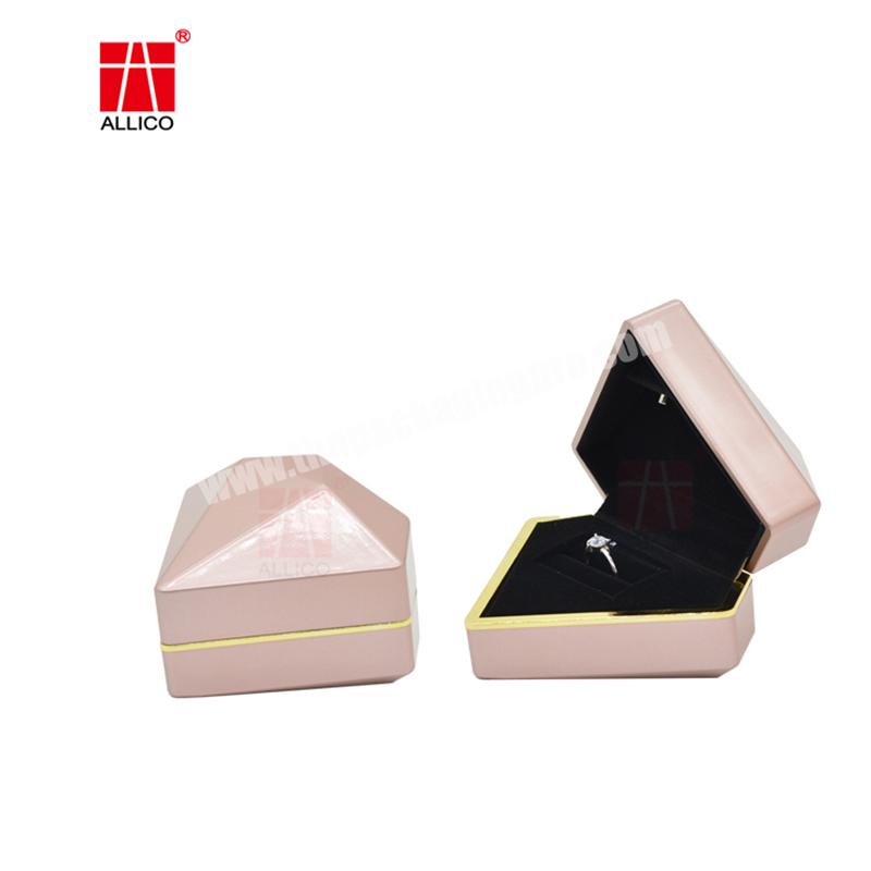 Bespoke Creative Chipboard Creative Jewellery Gift Packaging Triangle Rigid Paper Box With Logo Custom