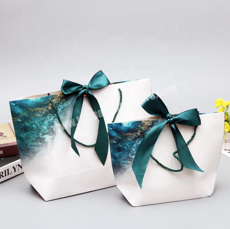 Custom ECO Friendly Paper Shopping Bag With Ribbon Closure