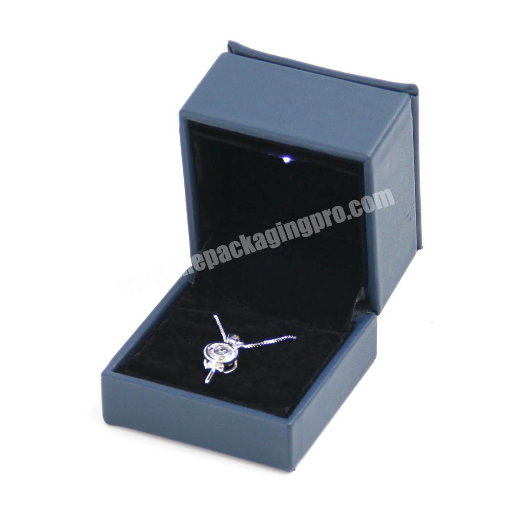 Custom eco friendly cardboard ring necklace jewelry box with light ring jewelry box with led light magnetic flip led jewelry box