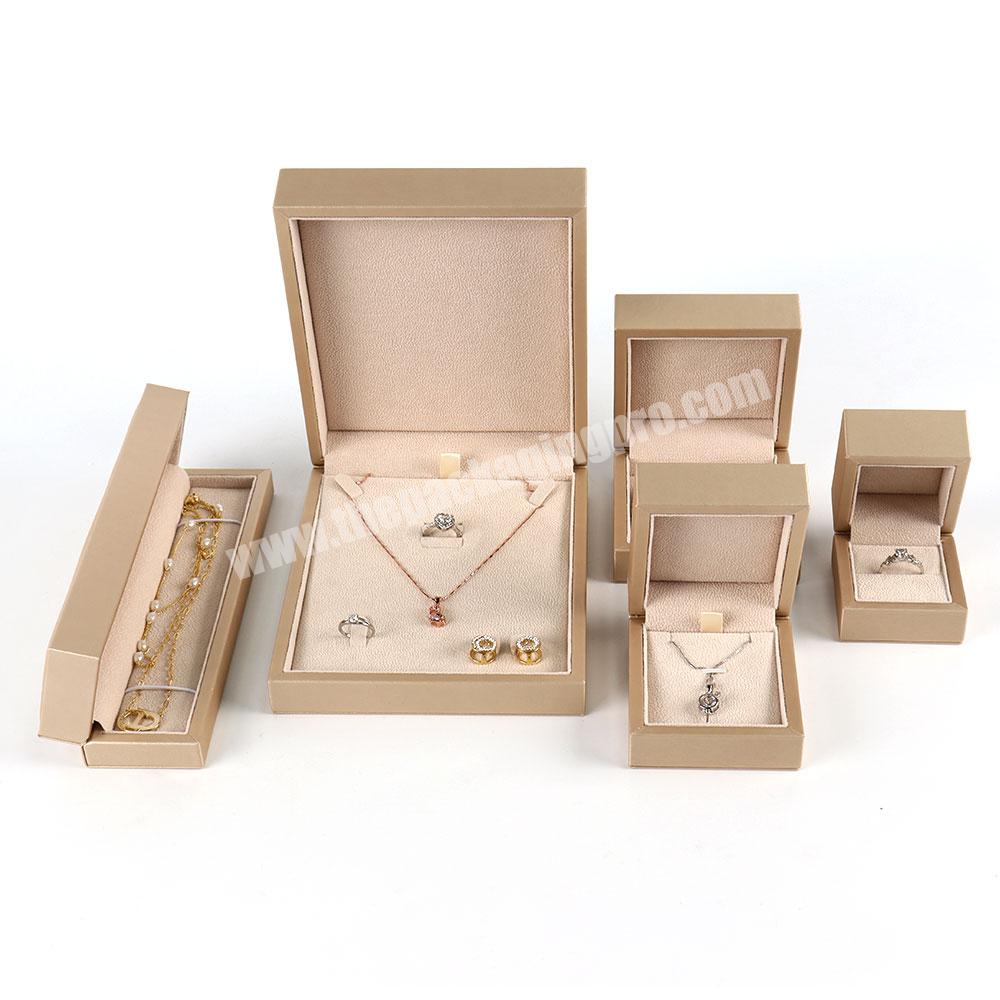 Custom jewelry packaging box with insert jewelry bracelet leather cufflink box high end white jewelry box packaging set