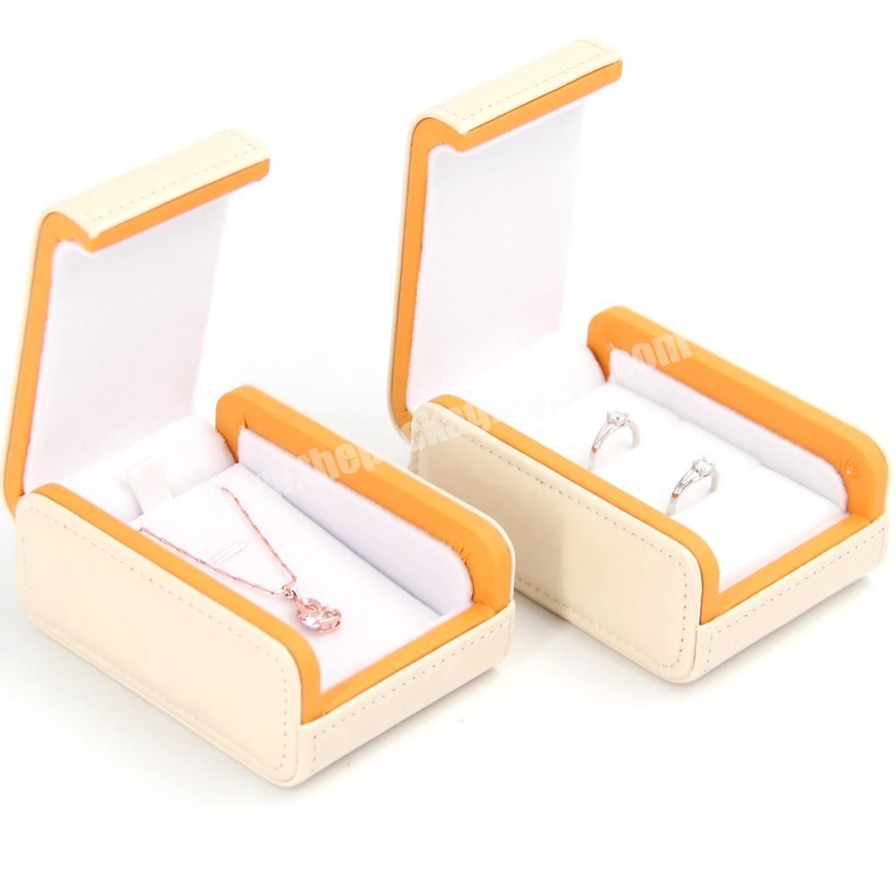 Custom leather flip gift necklace jewelry magnetic box packaging luxury portable small ring jewelry set box leather jewelry box