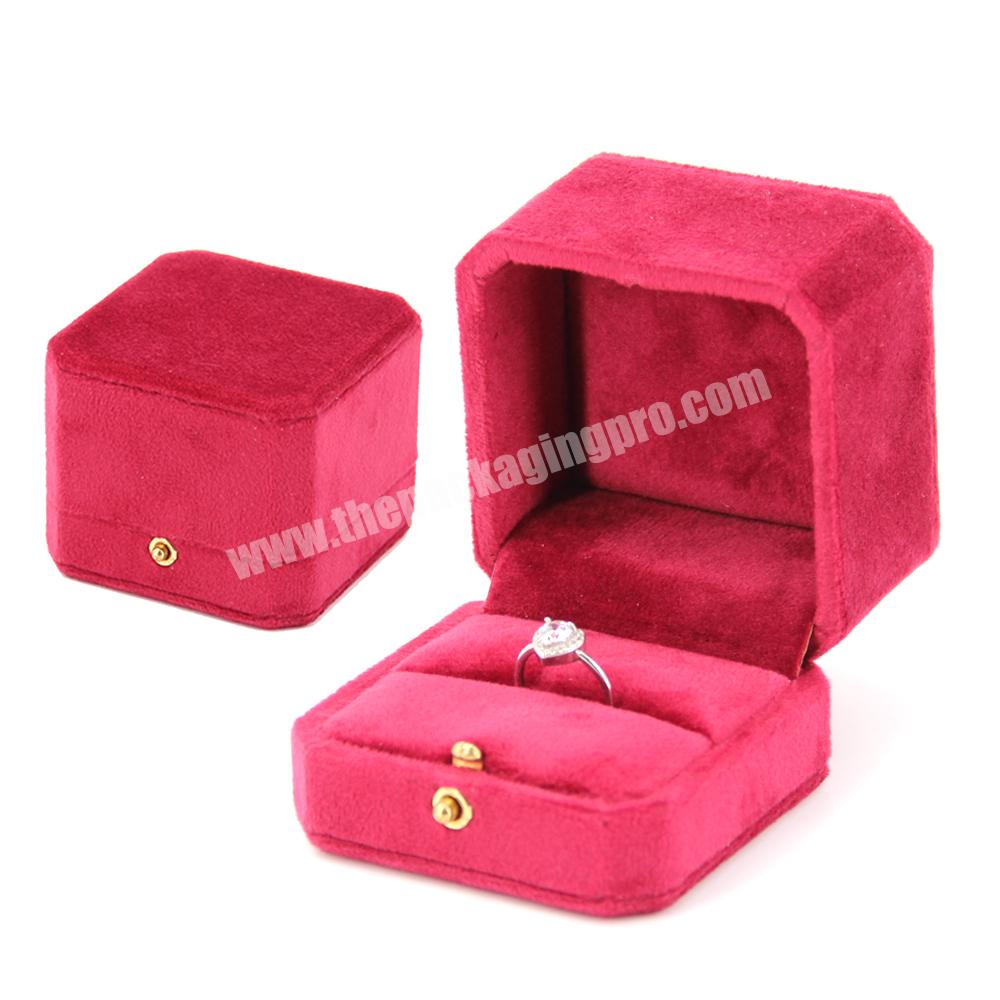 Custom logo pink velvet ring jewelry box packaging gift luxury leather jewelry necklace earring ring boxes for jewelry gift box