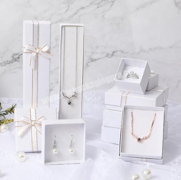 Luxury Black Cardboard Kraft Paper White Jewelry Bracelet Box With Black Foam Gift Box With Lids