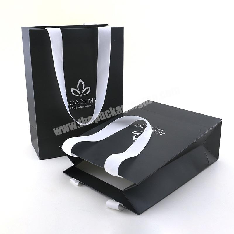Luxury Soft Touch Matt Black Recyclable Academy Gift Boutique Shopping Kraft Paper Bag with Custom Logo Print