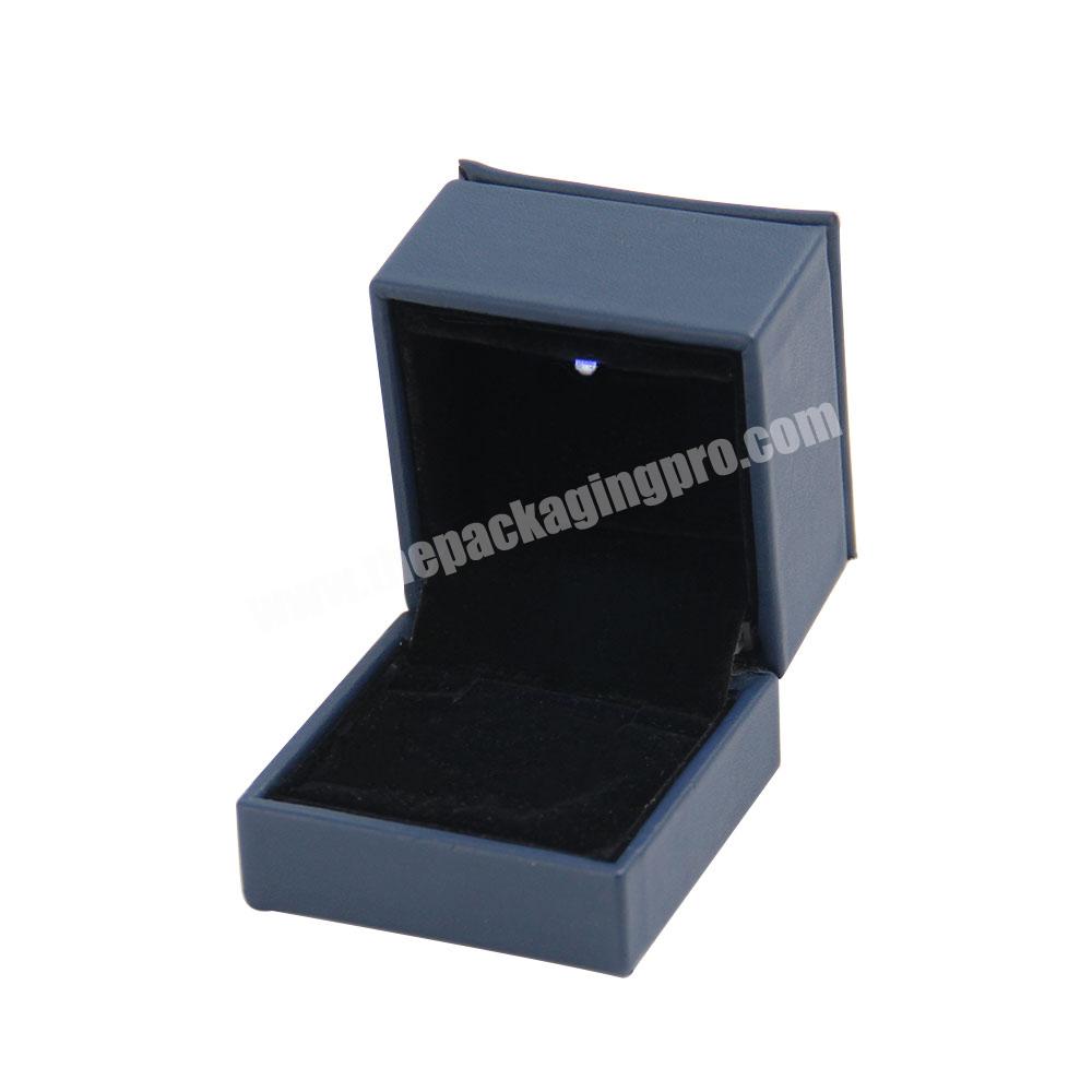 Luxury custom velvet jewelry box safety storage jewelry packaging complete gift ring box with lights personalized ring boxes