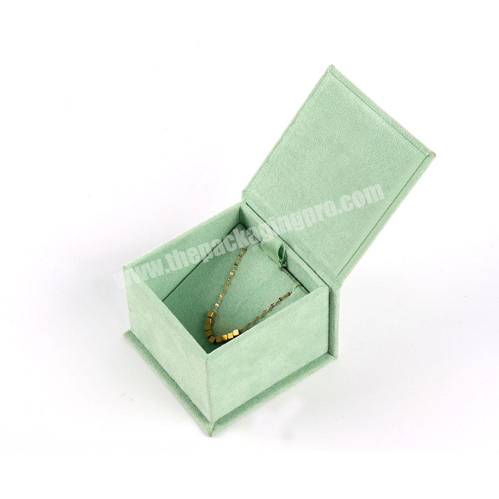 Luxury jewelry packaging box velvet jewelry pearl necklace box valentines day small flat gift jewelry organizer box