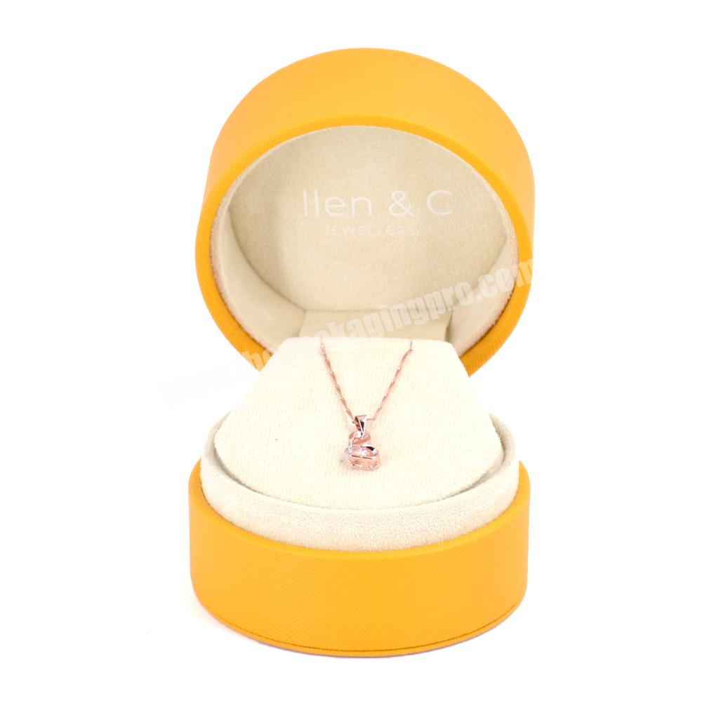 Luxury logo custom leather round jewelry gift packaging box closure pink necklace jewelry box gift packaged leather jewelry box