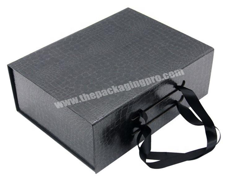 Luxury quality Folding Gift Boxes with ribbons and magnetic retail gift packaging