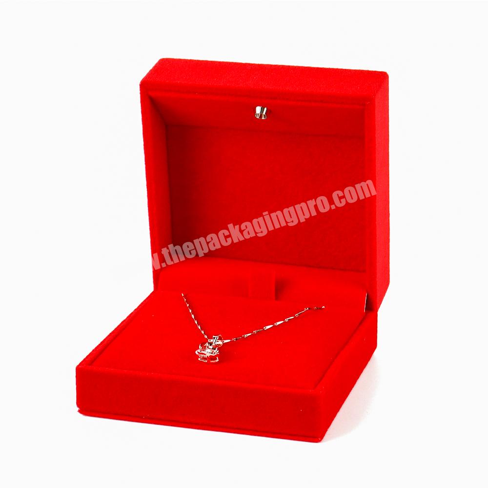 Luxury velvet necklace jewelry set gift packaging box with custom logo jewelry storage box travel packaging small jewelry box