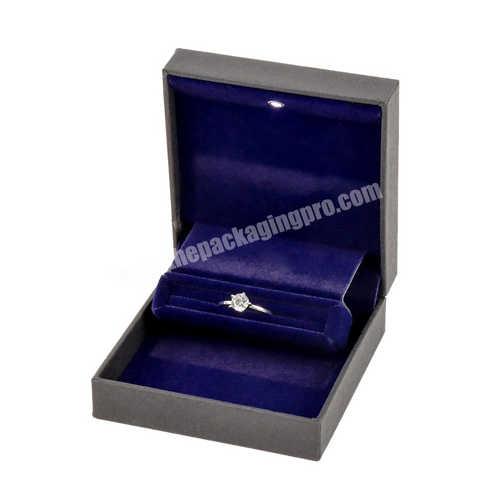 Magnetic flip black jewelry box packaging engagement wedding ring gift luxury jewelry box with led light custom logo jewelry box