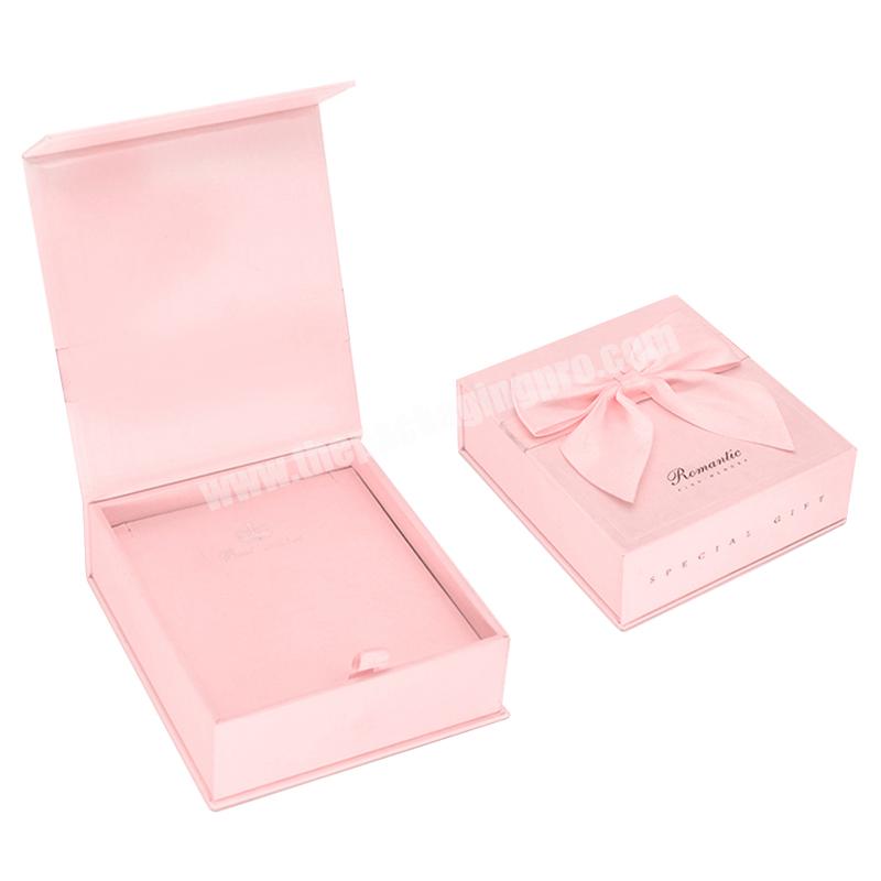 Mini Jewelry Box Eco-Friendly Magnetic Closure Jewelry Gift Box Necklaces Cardboard Packaging Box Rigid With Sponge