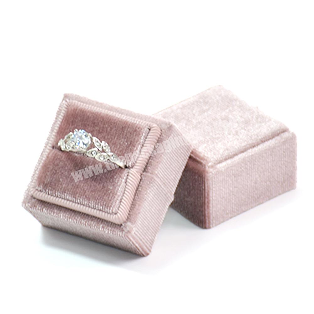 Wedding velvet square ring jewelry boxes custom kraft velvet earrings jewelry ring box packaging luxury pink velvet jewelry box