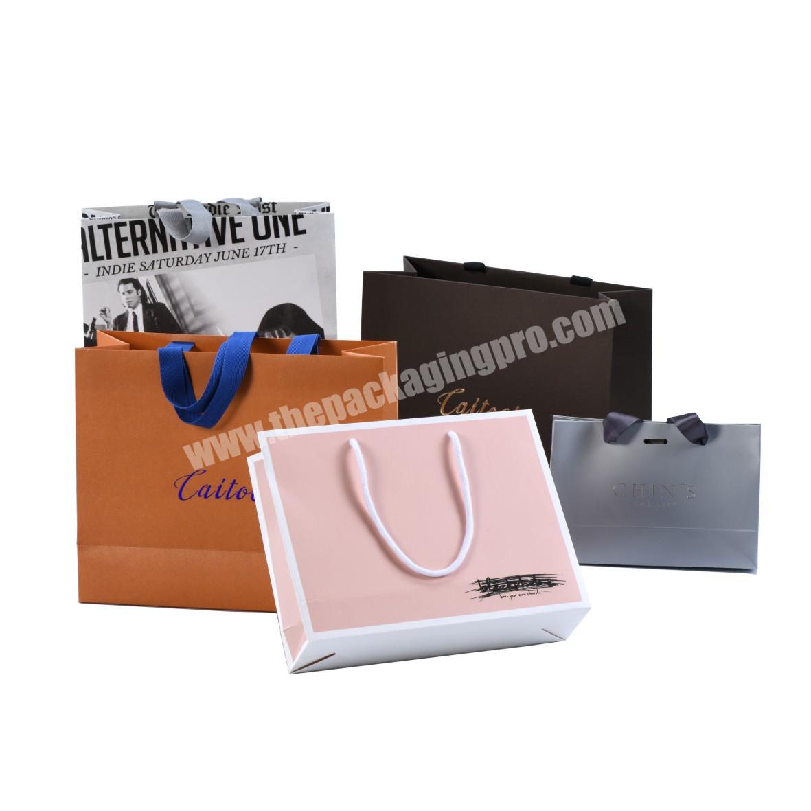 Wholesale Luxury Matte Black Gift Shopping Paper Bag With Logo For Clothing Custom Packaging Bag