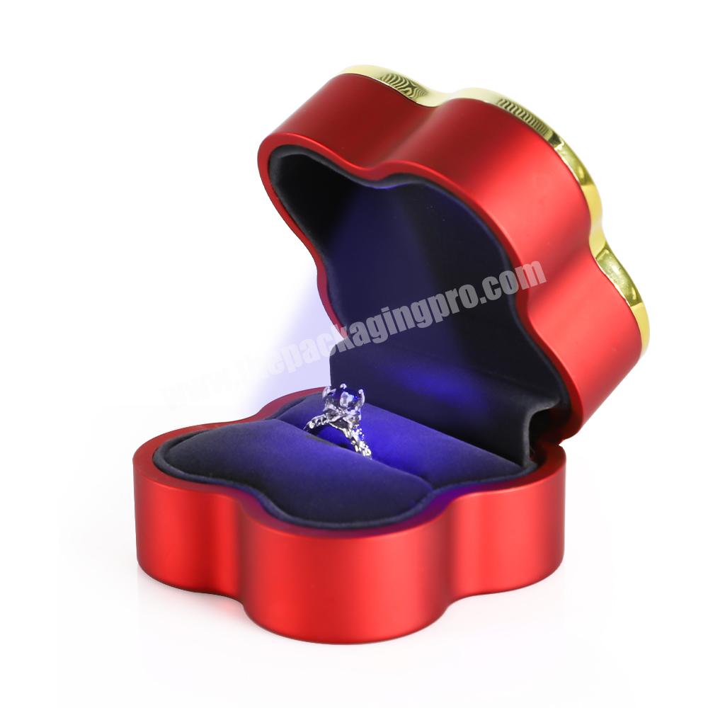 Wholesale luxury led light small bridal emballage bijoux engagement wedding jewellery heart ring case box packaging jewelry box