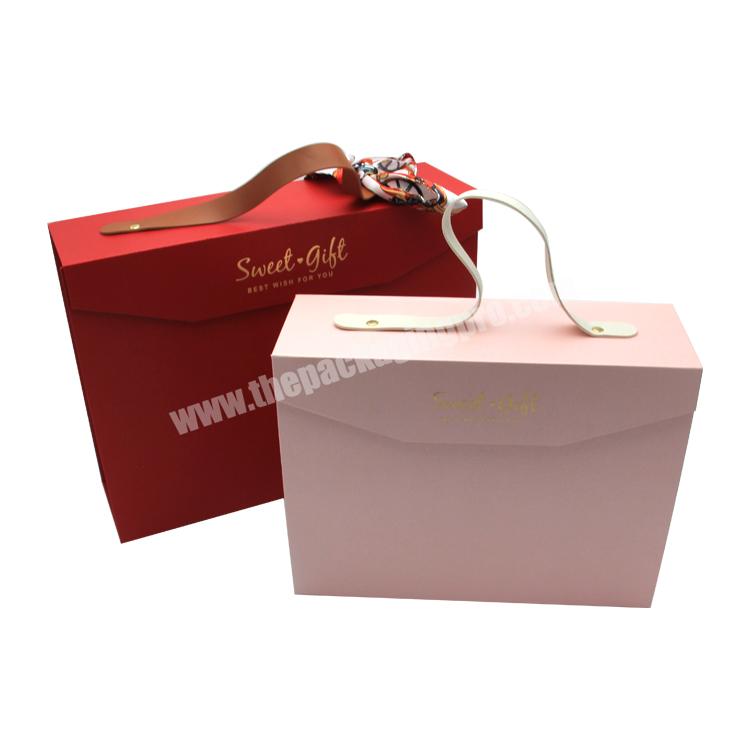 luxury cheap personalized different sizes small paper gift cosmetic packaging box with handle