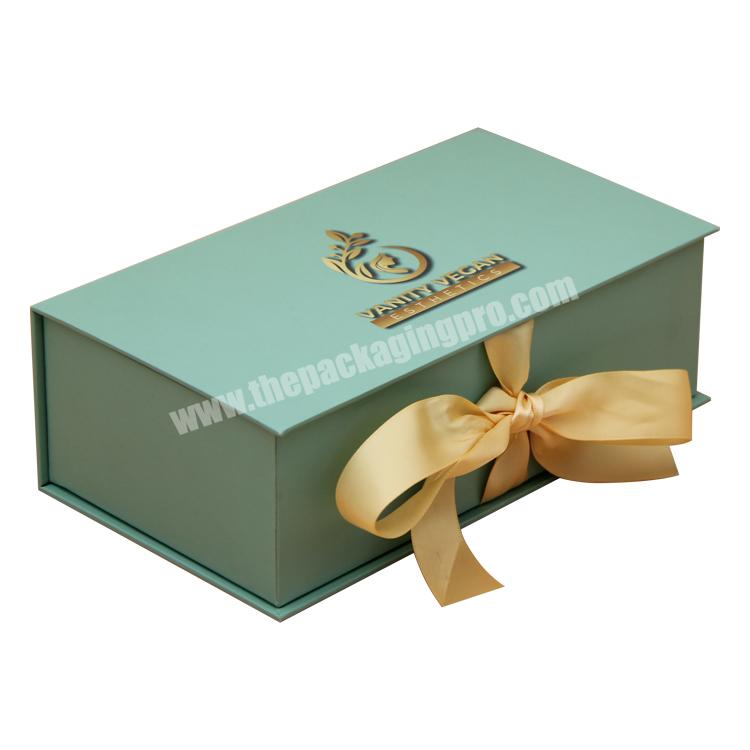 luxury gold hot stamping paper board gift kraft paper clothing t-shirt packaging box for clothing