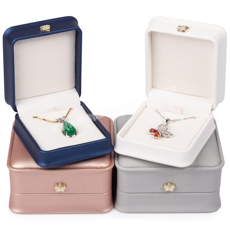 stock jewelry box wholesale PU leather ring pendants necklace jewelry box best-selling models support logo customization