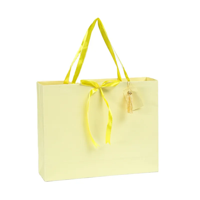 Custom Fashionable Recyclable Luxury Biodegradable Shopping Exquisite Yellow Packing White Cardboard Gift Packaging Bag - Buy Custom Wholesale Biodegradable Recyclable Personalized Eco Friendly Luxury Shopping Foldable Packaging Gift Bagswith Logo,Cu
