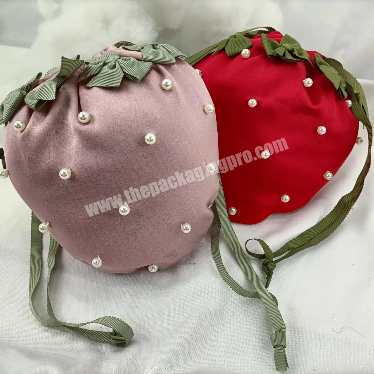 Red Jewelry Decoration Mobile Phone Bag Dust-proof Satin Bag Cosmetics Strawberry Silk Bags With Customized Logo Printing - Buy Thickened Double Layer Red Bag Daily Necessities Strawberry Bags Satin Cloth Bag Lotion Lipstick Silk Bag For Makeup,Pink